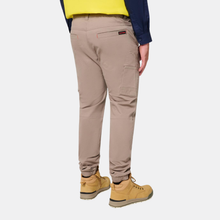 Load image into Gallery viewer, Hard Yakka Men's Toughmaxx Cuffed Pant - Desert
