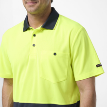Load image into Gallery viewer, KingGee Men's Originals Spliced Hi-Vis S/S Polo - Yellow/Navy
