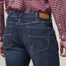 Load image into Gallery viewer, Mustang Men's Signature Jeans - Stonewash
