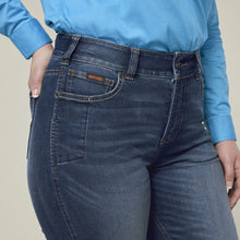 Load image into Gallery viewer, Mustang Women's Jean Bootcut - Stonewash
