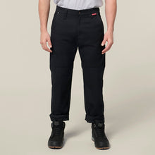 Load image into Gallery viewer, Hard Yakka Men's Heritage Carpenters Pants - Black
