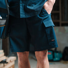 Load image into Gallery viewer, KingGee Men's Tradeform Cargo Short - Oiled Navy
