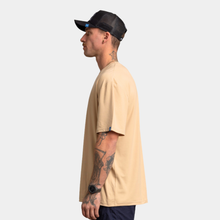 Load image into Gallery viewer, Anthem Men's Ultimate Box Tee - Khaki
