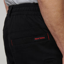 Load image into Gallery viewer, Hard Yakka Men&#39;s Toughmaxx Mid Short - BLACK - Shorts
