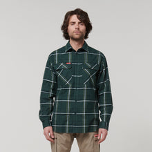 Load image into Gallery viewer, Hard Yakka Men&#39;s Long Sleeve Check Flannie - GREEN CHECK - Shirts
