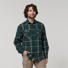 Load image into Gallery viewer, Hard Yakka Men&#39;s Long Sleeve Check Flannie - GREEN CHECK - Shirts
