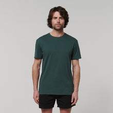 Load image into Gallery viewer, Hard Yakka Men&#39;s Core Short Sleeve Tee - GARDERNERS GREEN - Tees
