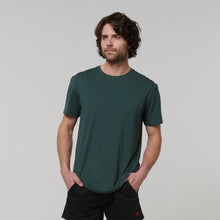 Load image into Gallery viewer, Hard Yakka Men&#39;s Core Short Sleeve Tee - GARDERNERS GREEN - Tees
