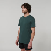 Load image into Gallery viewer, Hard Yakka Men&#39;s Core Short Sleeve Tee - GARDERNERS GREEN - Tees
