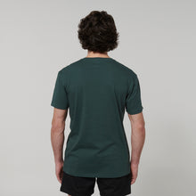 Load image into Gallery viewer, Hard Yakka Men&#39;s Core Short Sleeve Tee - GARDERNERS GREEN - Tees
