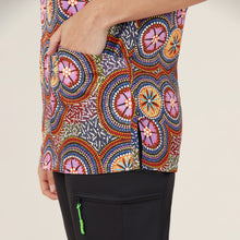 Load image into Gallery viewer, NNT Unisex Bush Tucker Scrub Top - Bush Tucker
