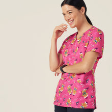 Load image into Gallery viewer, NNT Women&#39;s Xmas Print Scrub Top - HOT PINK - 
