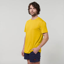 Load image into Gallery viewer, Hard Yakka Men's Core Short Sleeve Tee - Yellow
