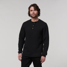 Load image into Gallery viewer, Hard Yakka Men's Sherpa Henley - Black
